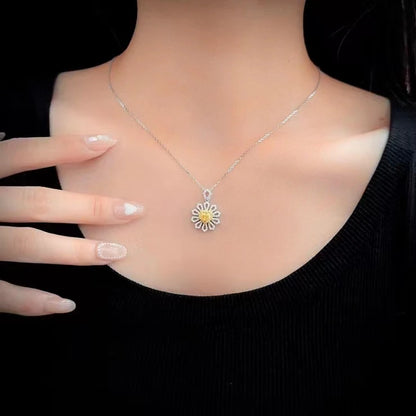 XCL 18K PURE GOLD FASHION FLOWER-STYLE NATURAL YELLOW DIAMOND PENDANT&NECKLACE FINE JEWELRY FOR LADY PARTY GIFT ALL SEASON